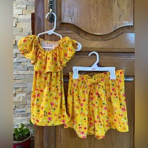 Girls Summer short outfit. Size 7/8. Good used condition.